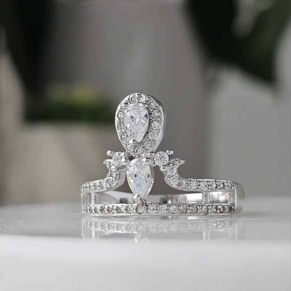 Princess crown ring, size 8, 925 Sterling Silver - Picture 2 of 4